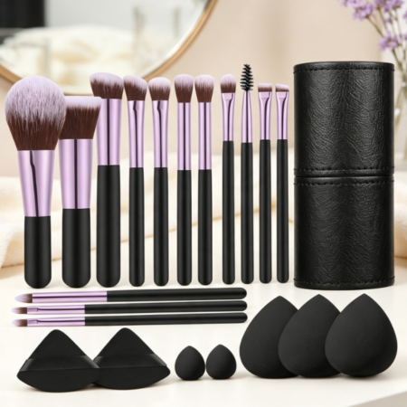 Large Loose Powder & Foundation Brush (Cruelty-Free Bristles)