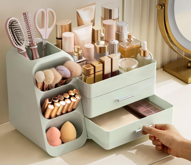 Large-Capacity Green Organizer For Makeup Brushes And Skincare Products - Image 2